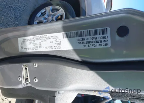 2022 Jeep Compass Sport Fwd z USA, uszkodzony, nr VIN 3C4NJCAB7NT199546